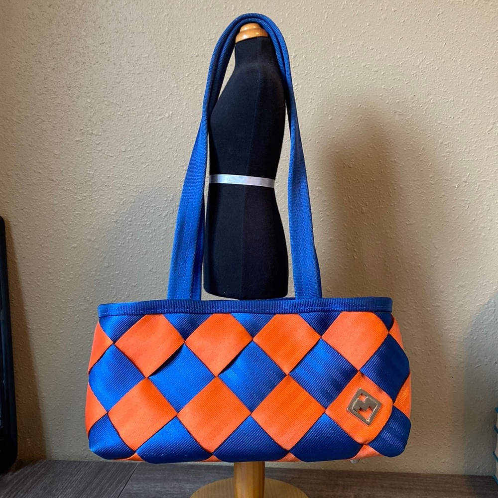 Maggie Bags ♻️ Recycled Seatbelt Purse
